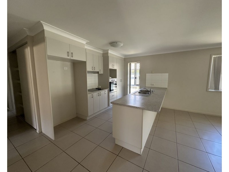 7 Newmarket Drive, Morayfield QLD 4506