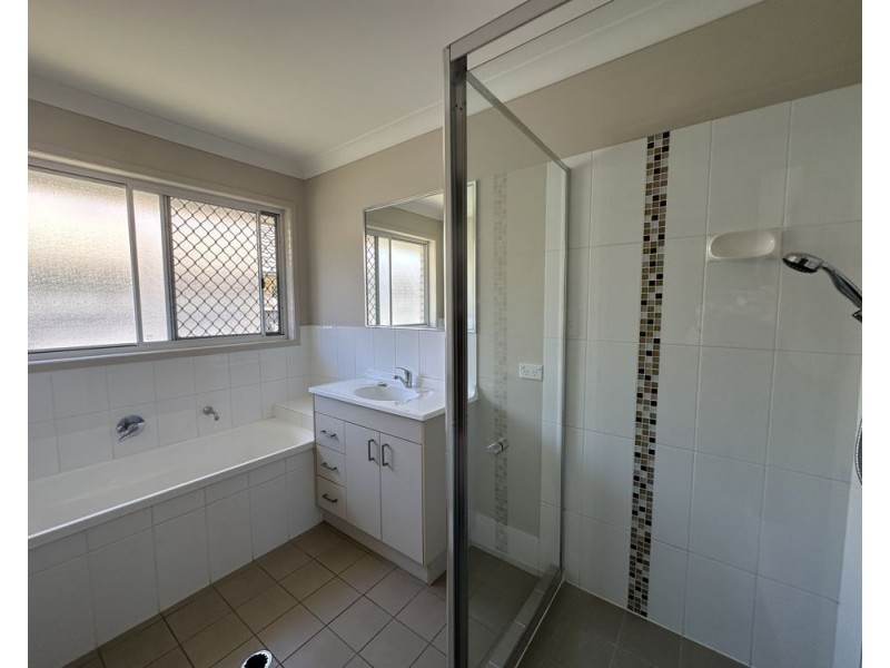 7 Newmarket Drive, Morayfield QLD 4506