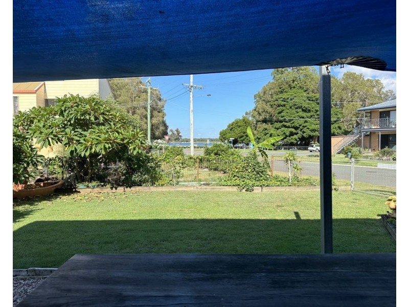 B2/2 Stewart St, Bellara QLD 4507