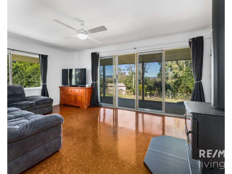 30 Wade Street, Kilcoy QLD 4515