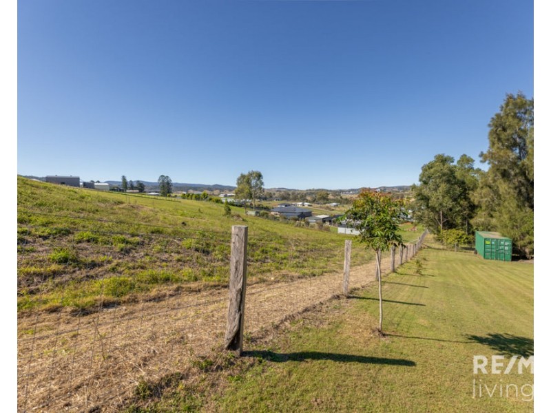 30 Wade Street, Kilcoy QLD 4515