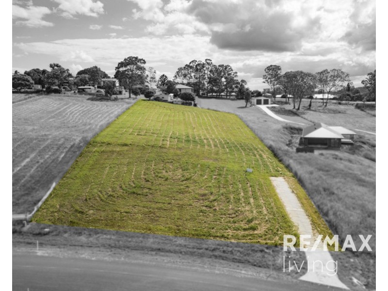 6 Jacana Place, Winya QLD 4515