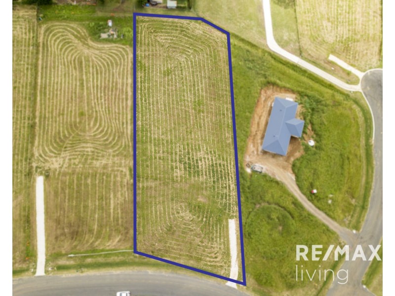 6 Jacana Place, Winya QLD 4515