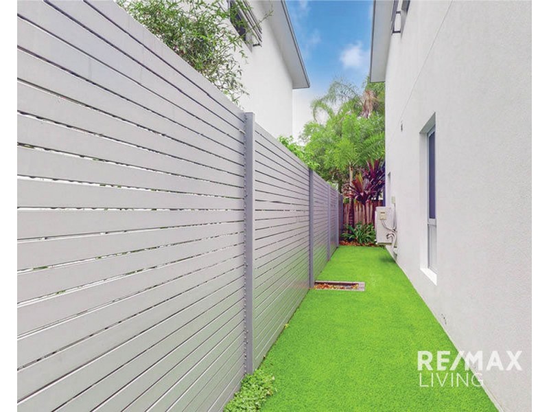 12/50 Compass Drive, Biggera Waters QLD 4216