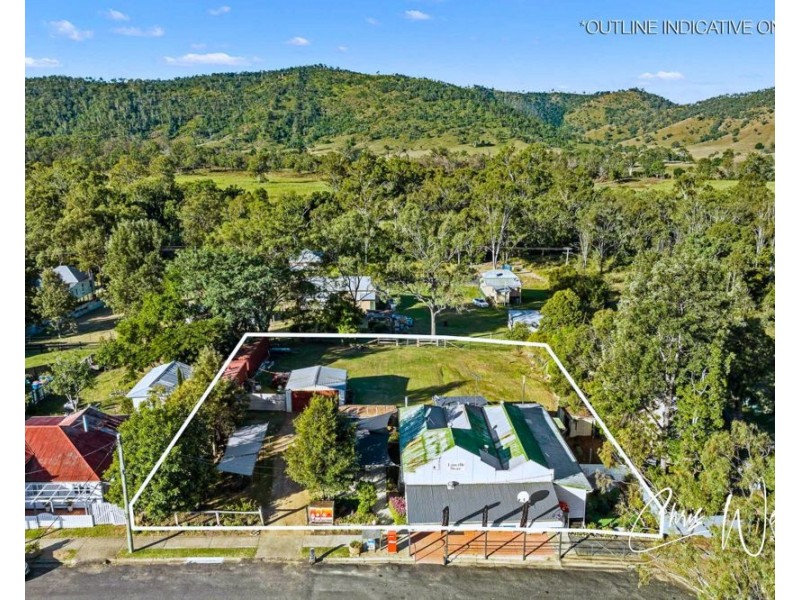 28 George Street, Linville QLD 4306