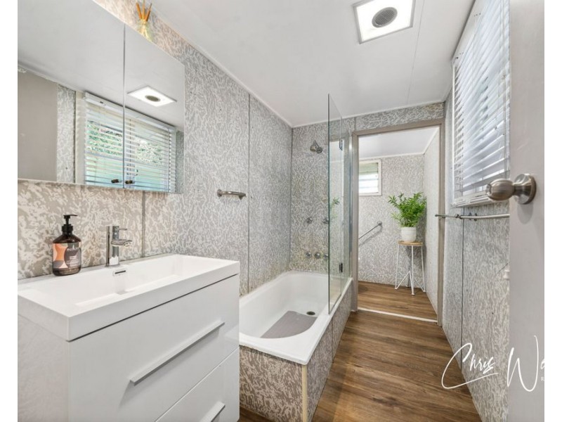 28 George Street, Linville QLD 4306