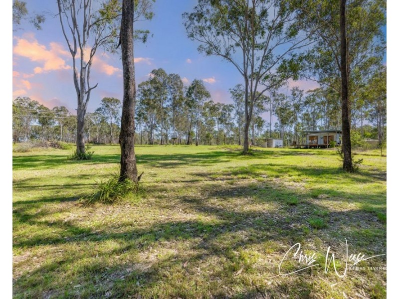 327 Old Esk Road, Benarkin QLD 4306