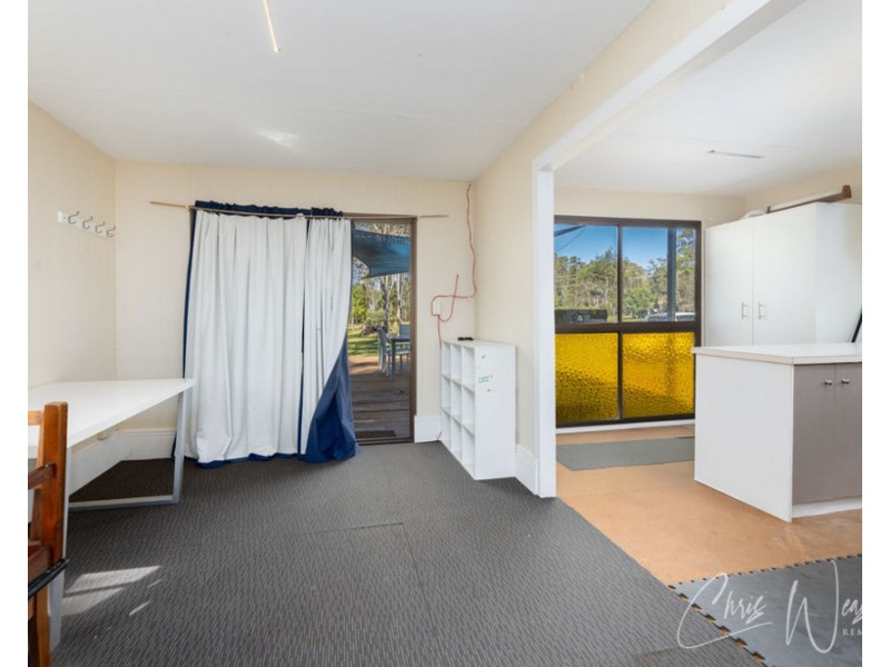 327 Old Esk Road, Benarkin QLD 4306