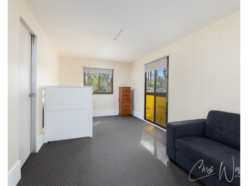 327 Old Esk Road, Benarkin QLD 4306