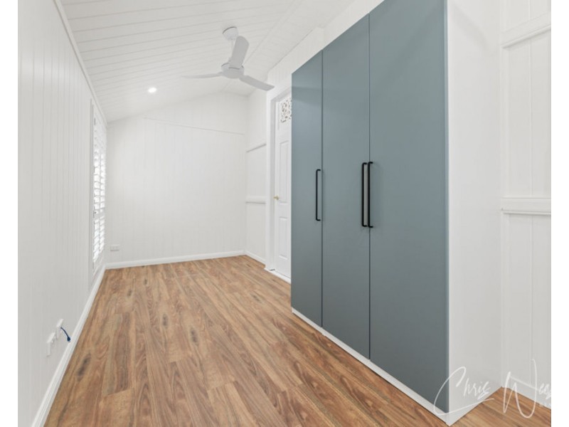 42 Crampton Drive, Woodford QLD 4514