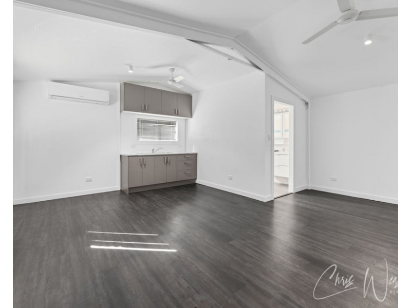 42 Crampton Drive, Woodford QLD 4514