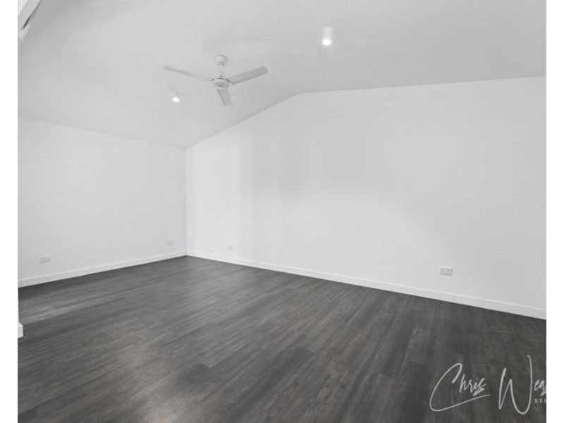 42 Crampton Drive, Woodford QLD 4514