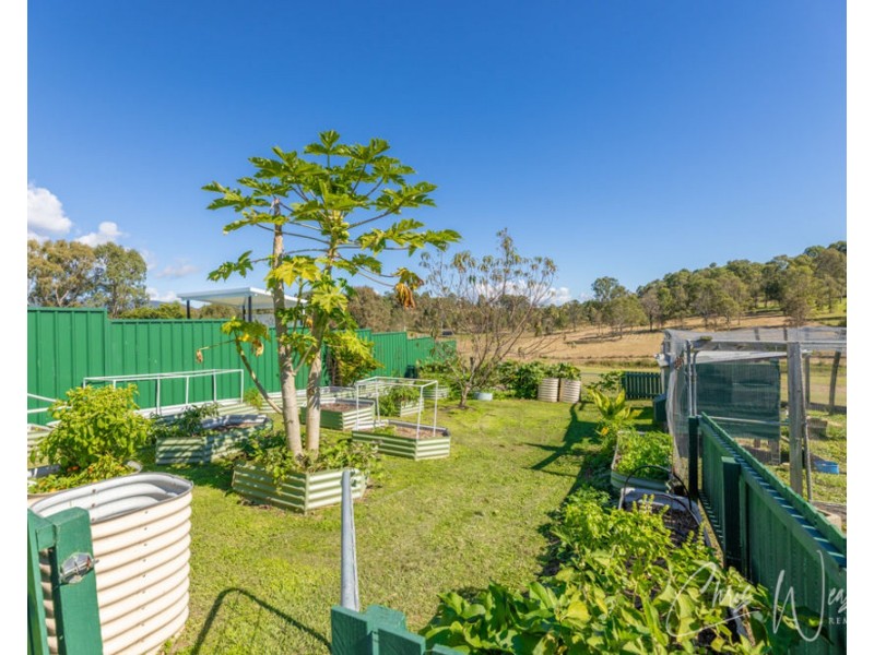 40 Jayen Drive, Royston QLD 4515