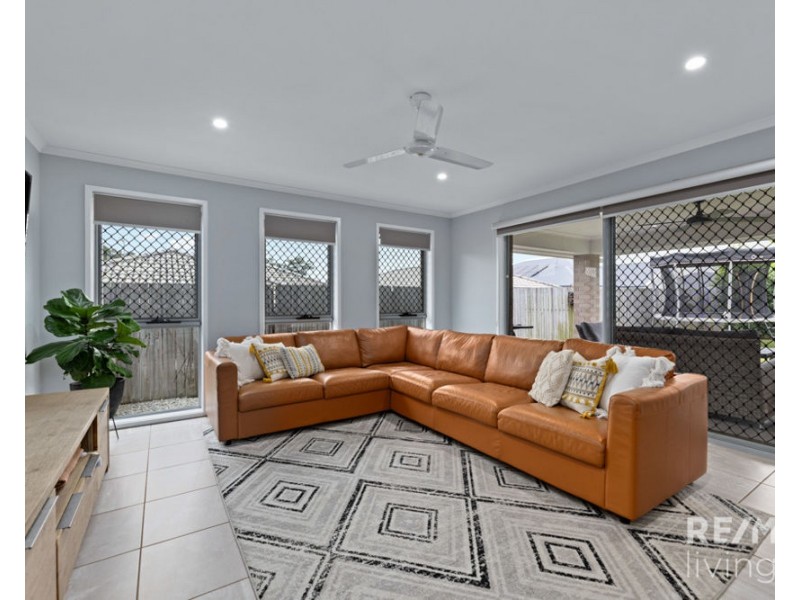 7 Steamview Court, Burpengary QLD 4505
