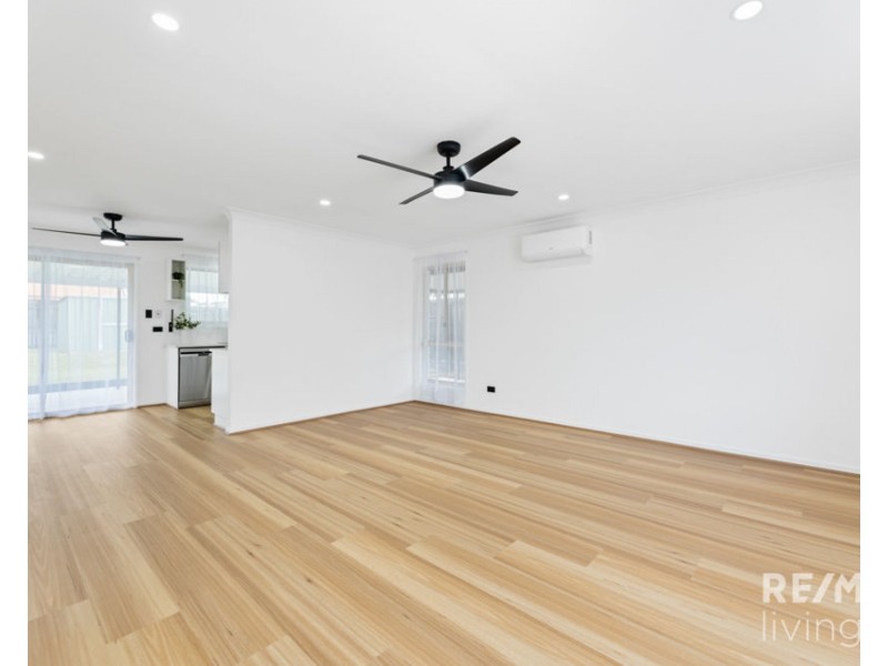9 Lorebury Drive, Morayfield QLD 4506