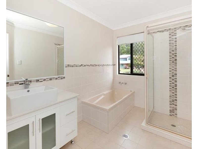 5 Manning Court, Murrumba Downs QLD 4503