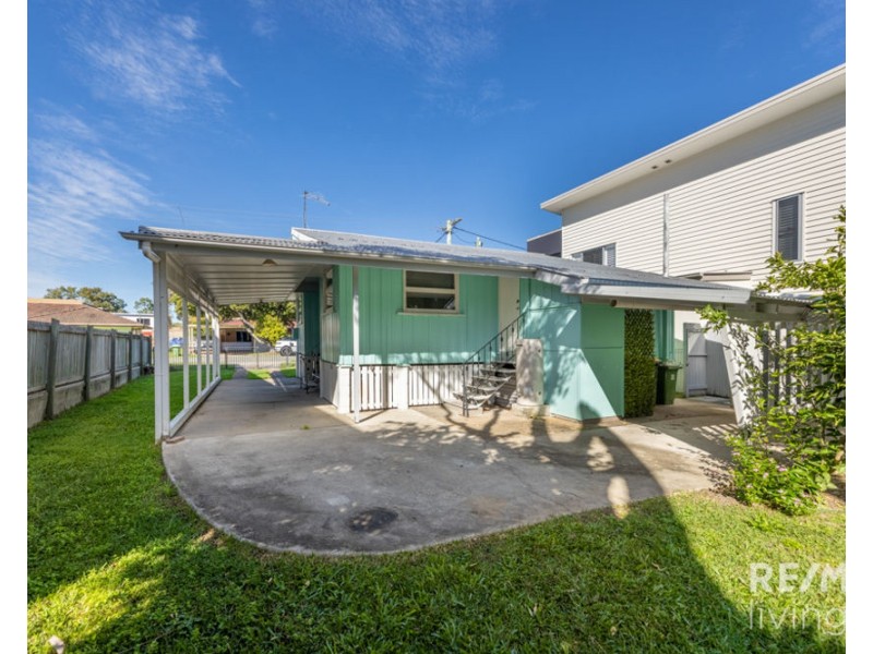 5 Hall Avenue, Bongaree QLD 4507