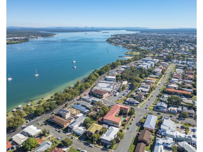 5 Hall Avenue, Bongaree QLD 4507