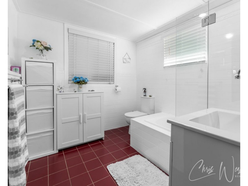 15 Leichhardt Street, Woodford QLD 4514