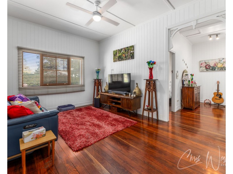 15 Leichhardt Street, Woodford QLD 4514