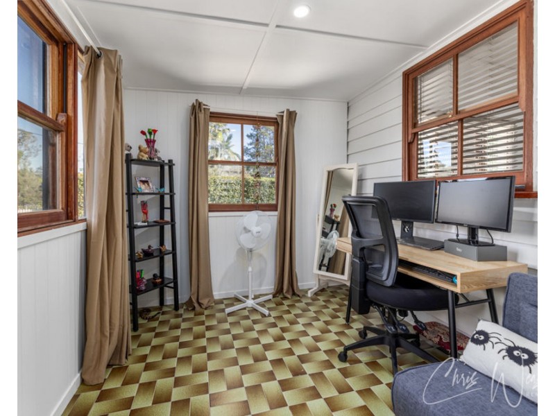 15 Leichhardt Street, Woodford QLD 4514