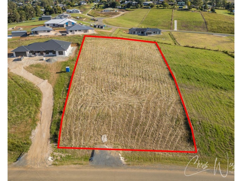 27 Pine Tree Drive, Winya QLD 4515