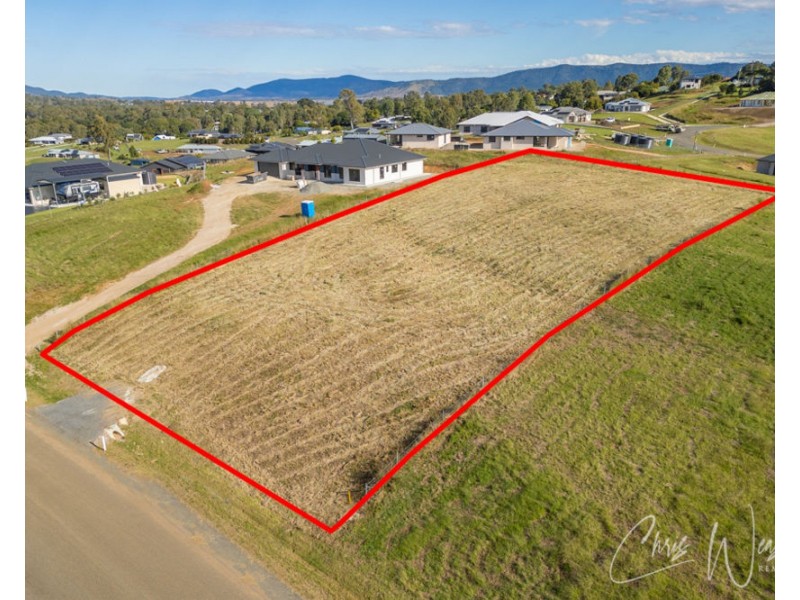 27 Pine Tree Drive, Winya QLD 4515