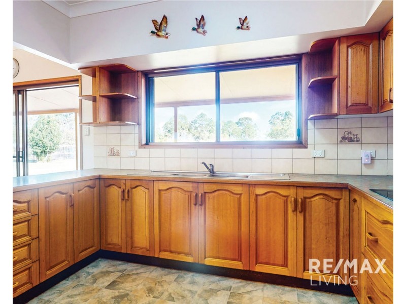 29 Griffin Road, Blackbutt QLD 4306