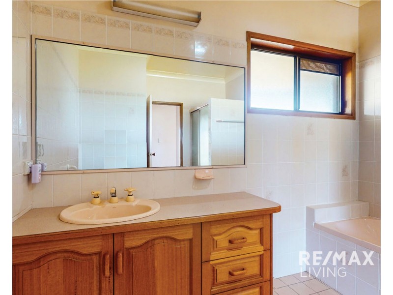 29 Griffin Road, Blackbutt QLD 4306