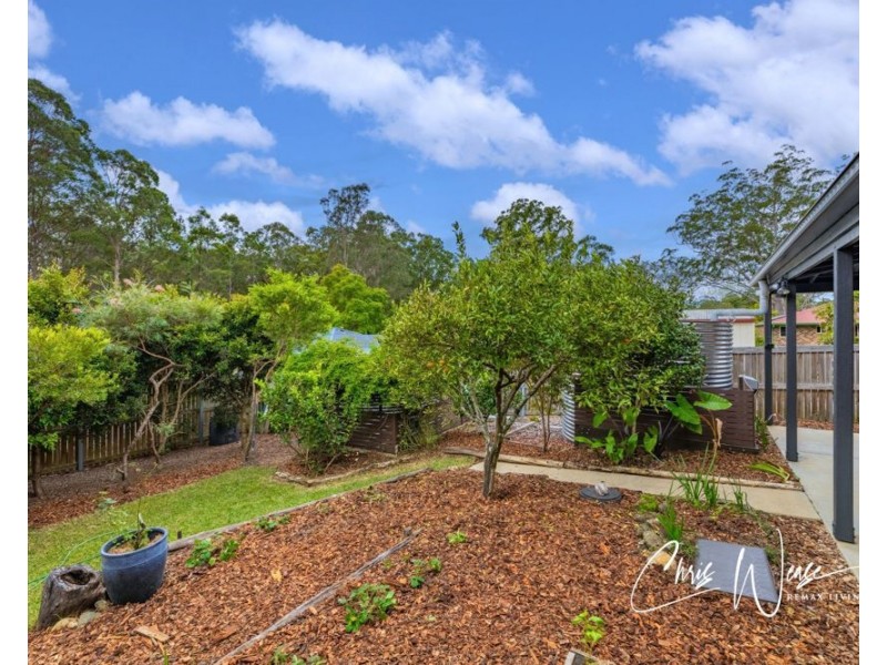 33-35 Peterson Road, Woodford QLD 4514
