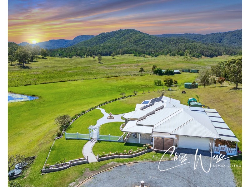 101 Roberts Court, Sandy Creek QLD 4515