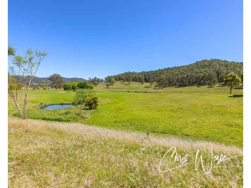 101 Roberts Court, Sandy Creek QLD 4515