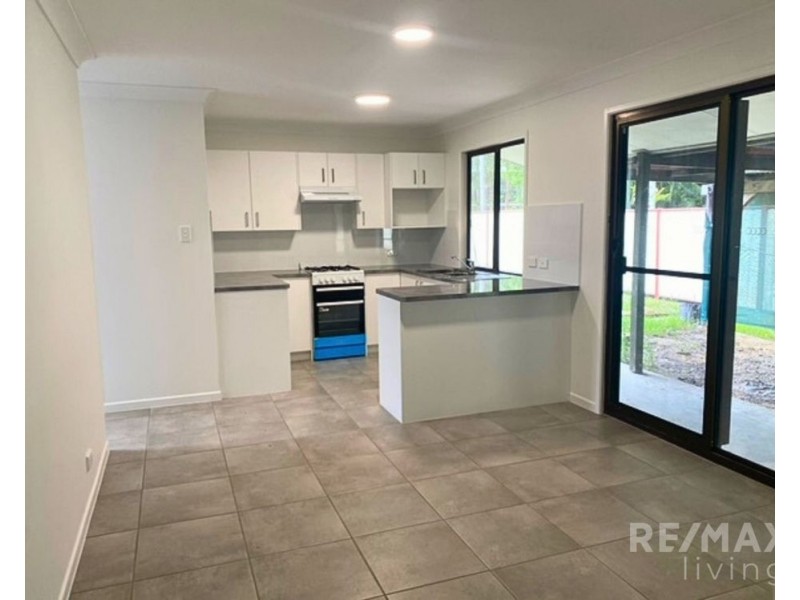 53 George Street, Woodford QLD 4514