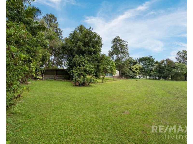 126 Mackney Road, Upper Caboolture QLD 4510