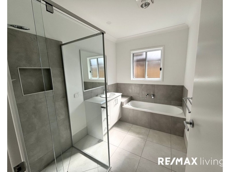 16 Myrtle Street, Burpengary QLD 4505