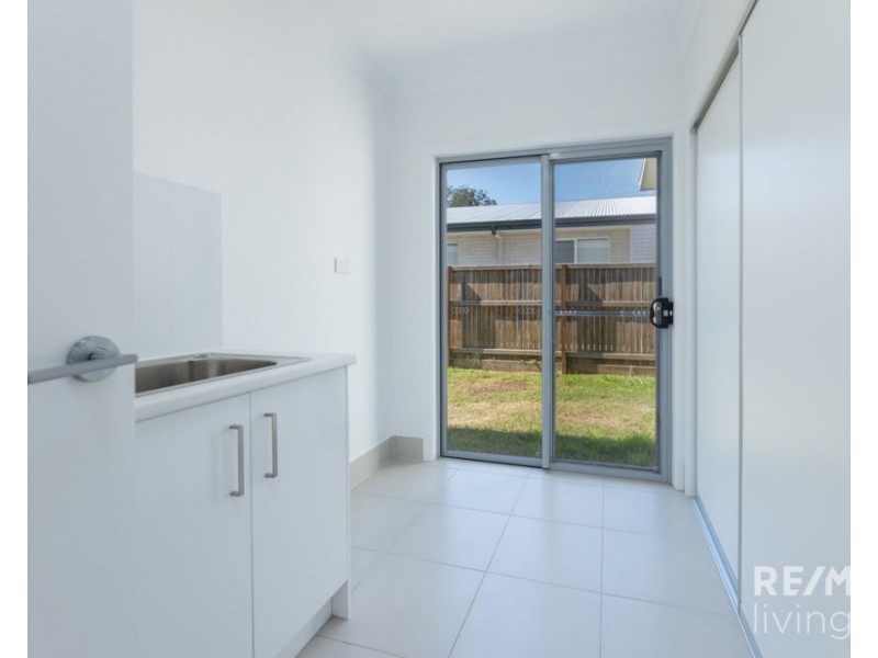 37 Hamilton Road, Woodford QLD 4514