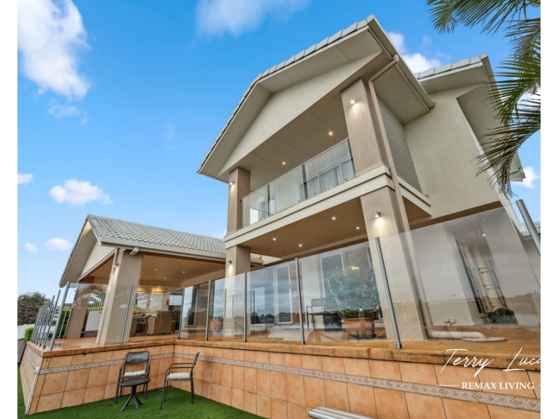 52 Cosmos Avenue, Banksia Beach QLD 4507