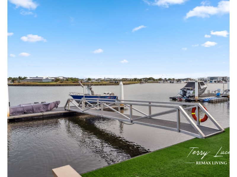 52 Cosmos Avenue, Banksia Beach QLD 4507