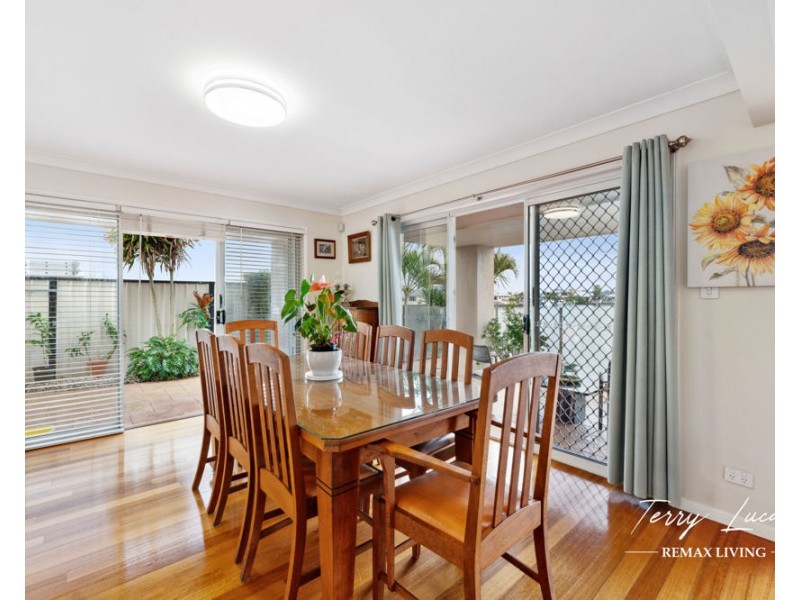 52 Cosmos Avenue, Banksia Beach QLD 4507