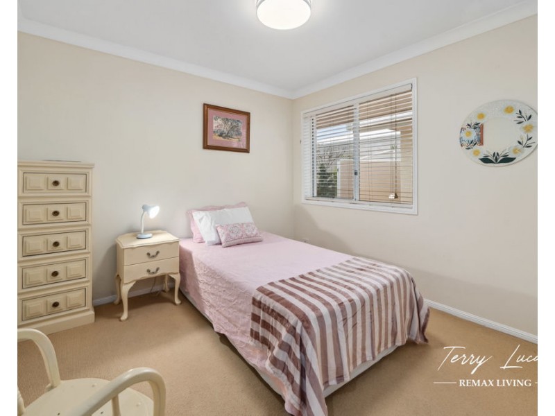 52 Cosmos Avenue, Banksia Beach QLD 4507