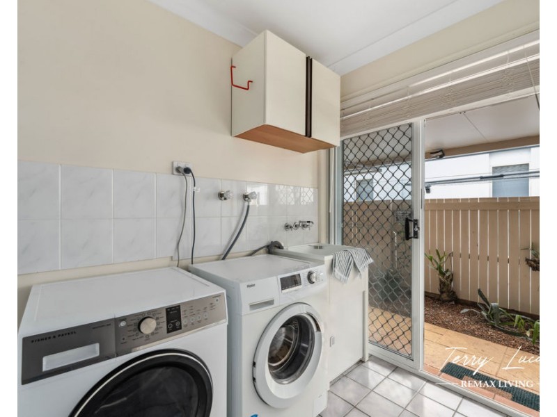 52 Cosmos Avenue, Banksia Beach QLD 4507