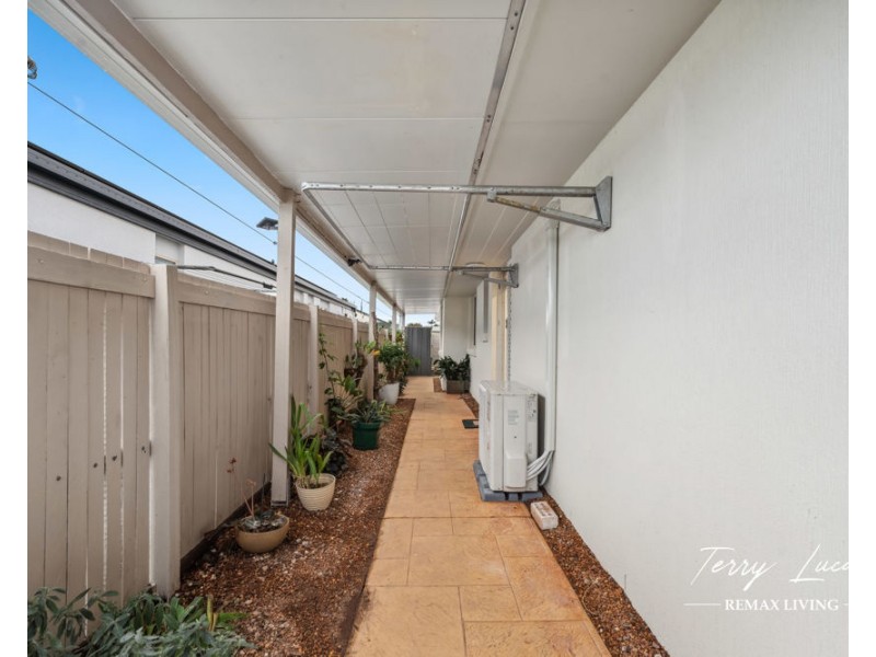 52 Cosmos Avenue, Banksia Beach QLD 4507