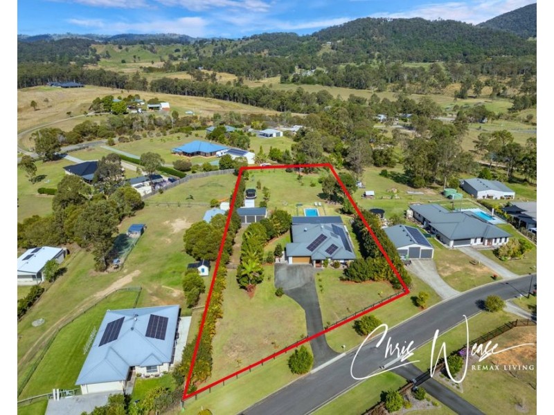 15-17 Anthoulla Avenue, Woodford QLD 4514