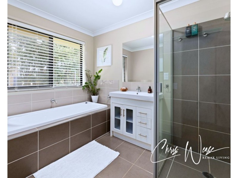 15-17 Anthoulla Avenue, Woodford QLD 4514