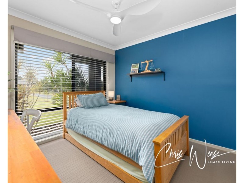 15-17 Anthoulla Avenue, Woodford QLD 4514