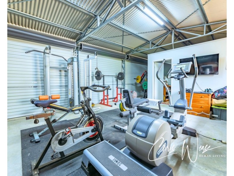 15-17 Anthoulla Avenue, Woodford QLD 4514