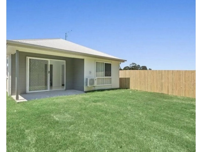 2/33 Jones Street, Rothwell QLD 4022