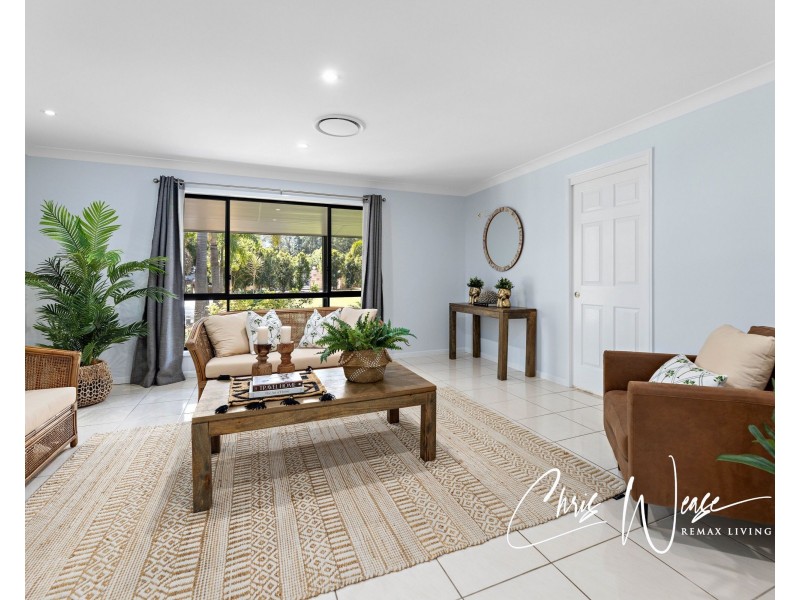 27 The Crest, Elimbah QLD 4516