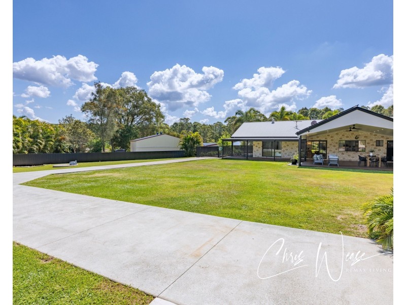 27 The Crest, Elimbah QLD 4516