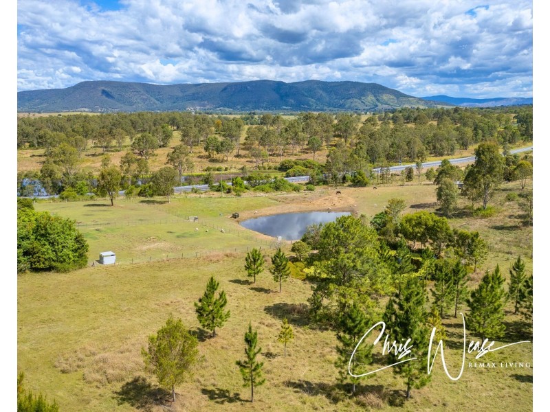 5 Shapland Drive, Royston QLD 4515